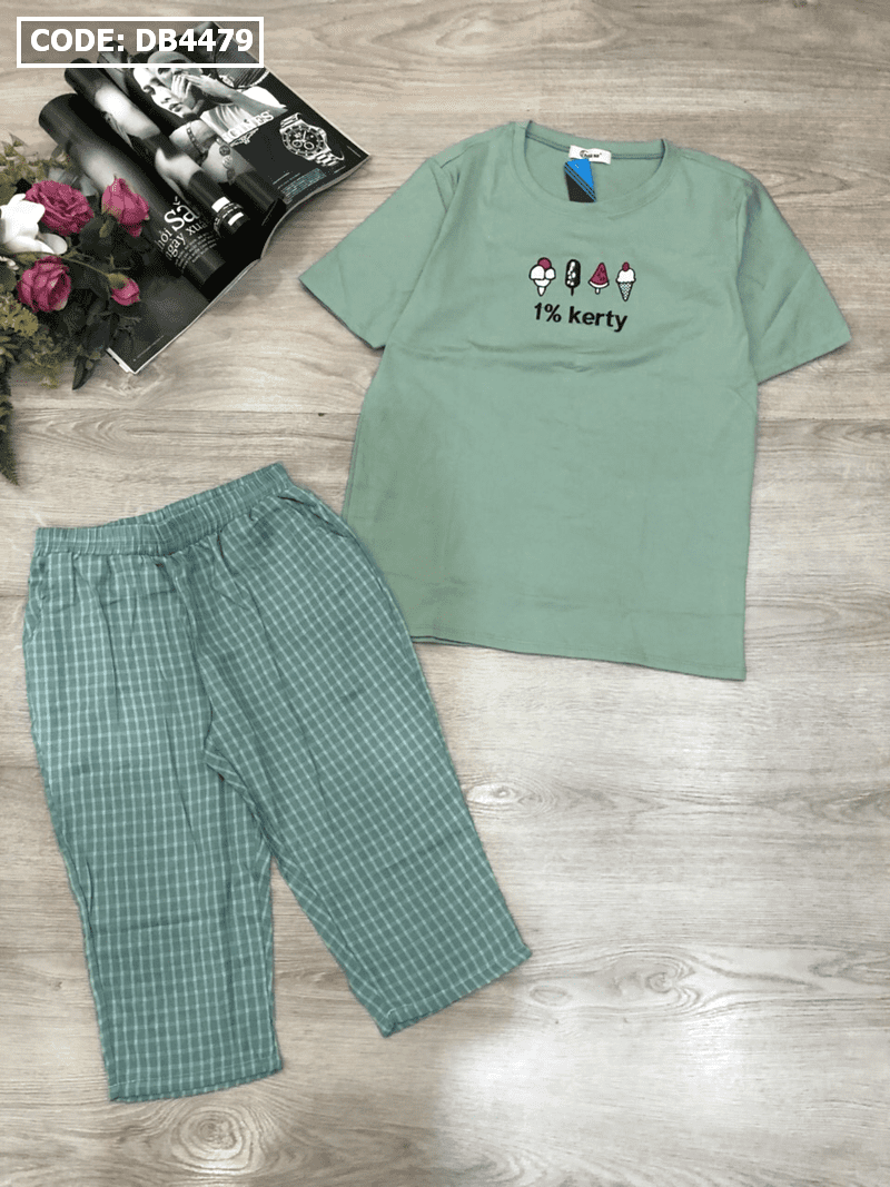 Set bộ áo thun phối quần lỡ kaki thêu logo Kerty